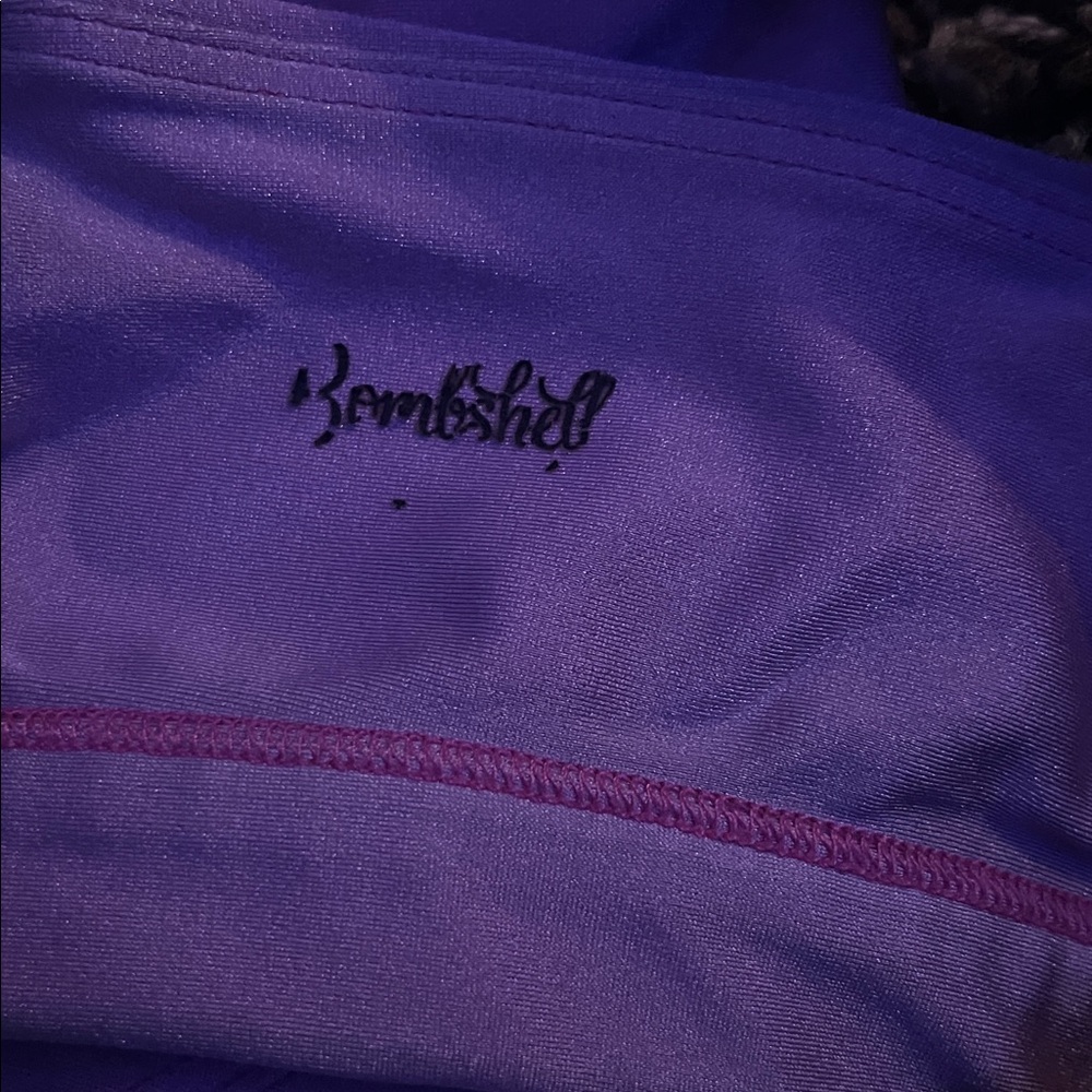 M26 Bombshell Sportswear Top - Picture 5 of 5